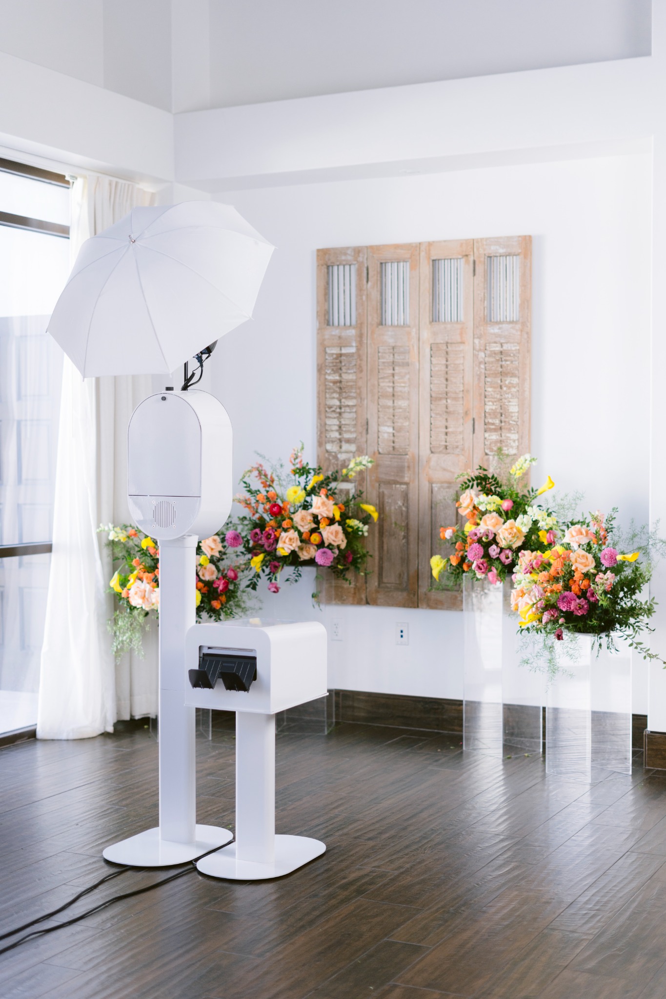 A polished event portrait by KPTZ